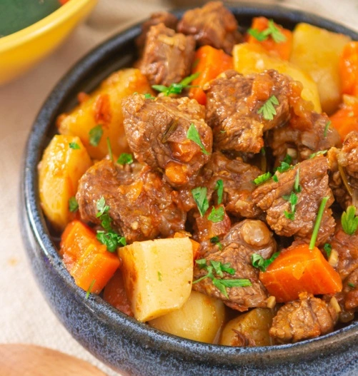 Ternera con Patatas y Zanahorias