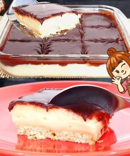 Carlota de Galleta y Crema de Vainilla